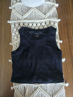 Klassy Network Black Ribbed Cropped Tank
